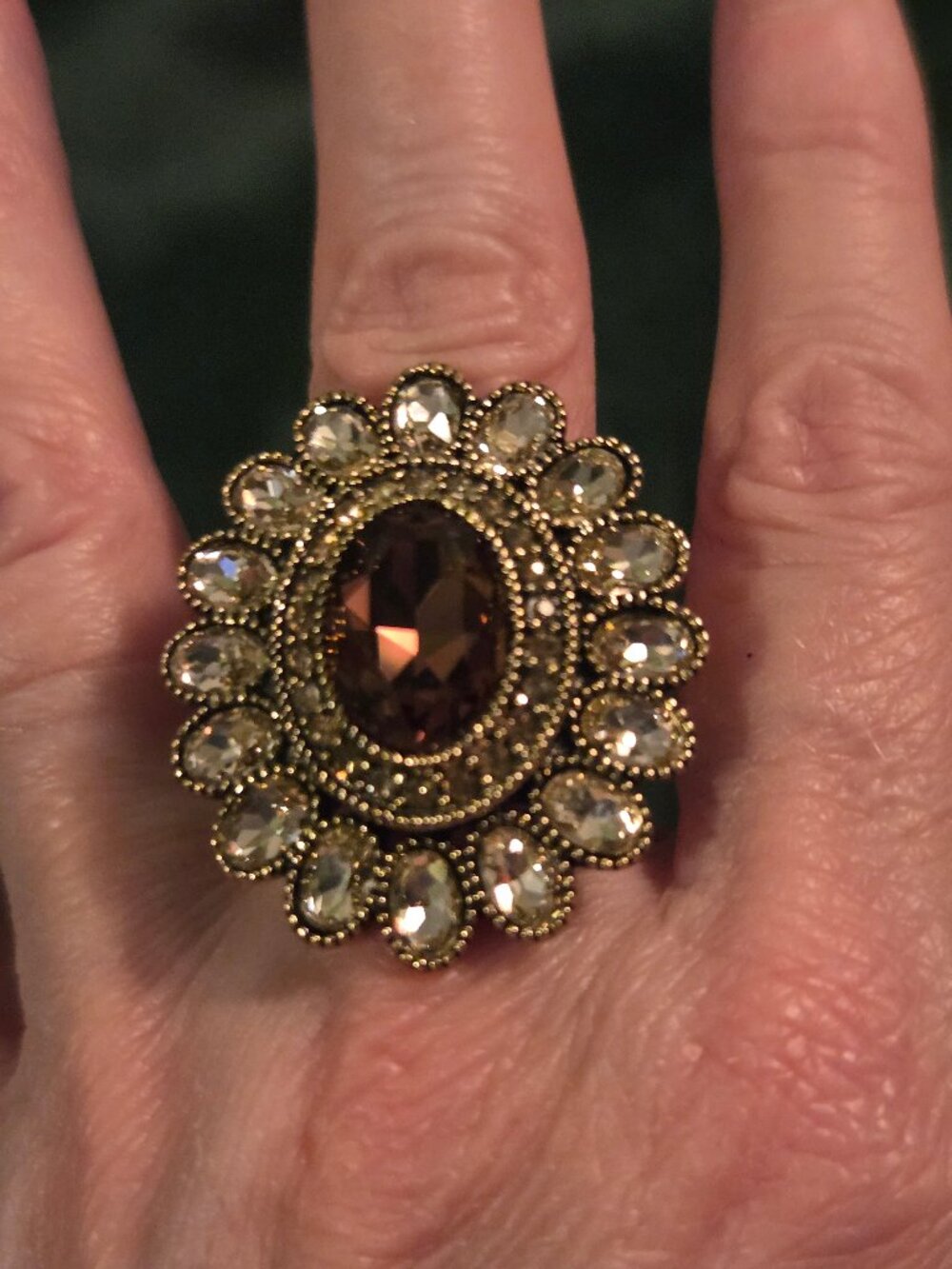 Stunning Heidi Daus cocktail ring, size 7 - Picture 5 of 12